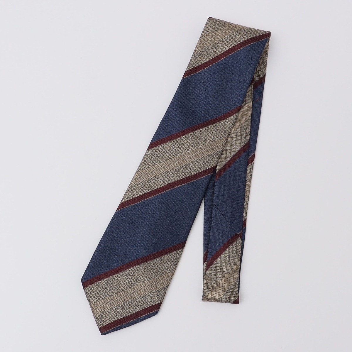 LUIGI BORRELLI： リネン シルク マルチストライプ