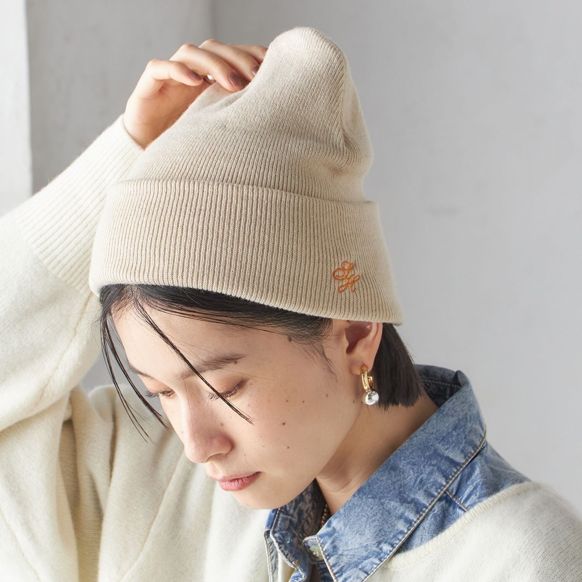 ロゴ 刺しゅう ニット キャップ