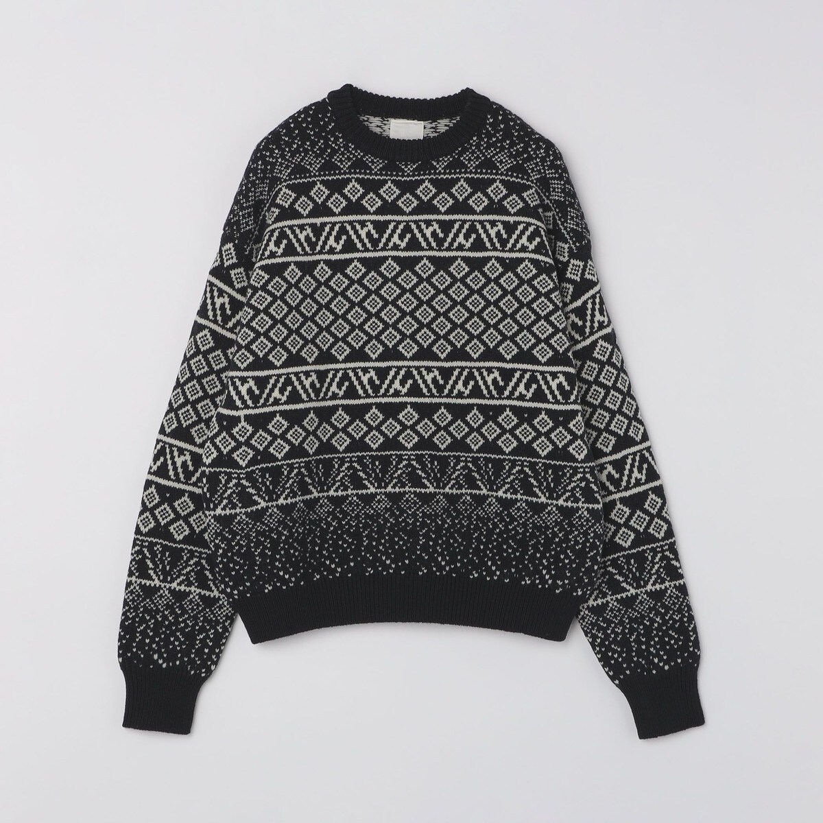 HUM VENT ヒューベント　黒　3(L) クルーネック　ニット　ミドルゲージ HUM VENT ヒューベント 黒 3(L) クルーネック ニット ミドルゲージ HUM