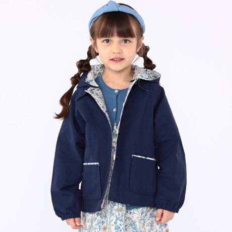 [^ԁF514010345]SHIPS KIDSԐlC̃oeBt[hR[gNoyfޓzî򊴂ƃñOOngpAiȈۂo܂Bɂ́AoeBuARCHWAYvґɎgp_炩ȕ͋CƂƊt̗zCɗnވꖇBR[fBl[gV[ɍ킹ĂꂼقȂ\ył܂IyfUCzACɍLVGbgł؂₩oBOX[ufUCŁA₷bNX̂KȒSnɎdグ܂Bt[h̓XibvtŎO\BXeJ[R[gƂĒp֗ȗe|PbgtɉA̓Sdlƍוɂ܂ł܂IyX^CO/V[zR[fBl[gɎ₷x[WƃlCr[2FWJł͂BʉʊwVтȂǂ̃fC[[Xɂ߂łt̉HDA~JV[Y̖hɁAlXȏʂŊ􂷂閜\ACeByLIBERTYioeBjЁzpEhɂVܕSݓXB1875NɎƉƃA[T[EoeBm̑ipiȂǂȂXI[v̂n܂łBoeB́Ã[bpł͂ƂĂMdm̐iƎ̃ZXŎdA鎺i[ĎƂg債܂B̒ōłLȂ̂uoeBvgvłBoeBvǵA{̌DCXs[V󂯂ƌĂAA[k[{[⏬ԕAAy[Y[Ȃǂ@ׂȃCŕ`Amg[瑽F܂ŔȐFʂ̃n[j[tłĂ܂BNAtƏHɃpōsuv~G[ErWvƂeLX^Č{sł́AoeB̎̃V[YRNVẼoC[B̒ڂɂȂ܂BuARCHWAYvEEEFʖLȃ[bp̖쐶̉ԂjAMƓ{̓`IȊʐʂŕ`ꂽuA[`EFCvB|s[AK[xAXJrITAftBjEAA}TXA_CATXAhEAAllȂǂ@ׂȋʃCAEgŕ`AJIXƃVg[̊Ԃ̎R̕Gȃ_X𔽉fĂ܂ByΏۃJeS[Fgh[/TODDLERzyӎzipׂɁAAeV^OEl[KmF̏Ap͂舵BBeɂ̓p\REX}[gtHȂǂ̉{ɂāAۂ̐FƈقȂČꍇ܂B炩߂Bi̐F͏iP̂ŎBe摜QƂB