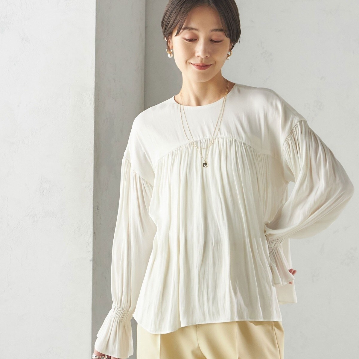 〈手洗い可能〉割繊 フリル デザイン ブラウス 24SS ◇ セール】〈手洗い可能〉割繊 フリル デザイン ブラウス 24SS