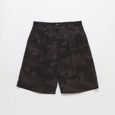 TAKE&SONS: ANGLER CAMO 2PLEATS SHORT