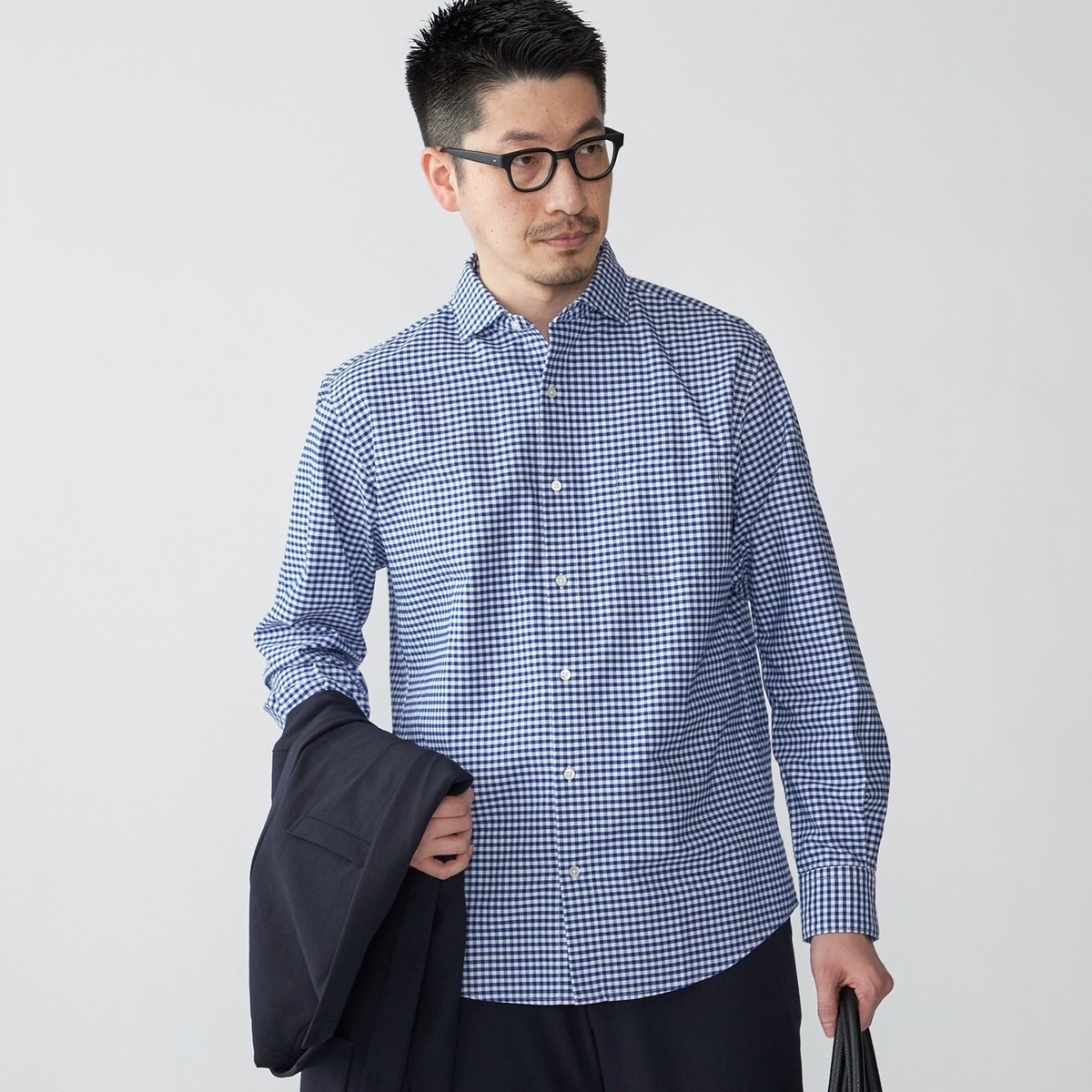 美品　SHIPS　シップス　シアサッカー生地　春夏　紺　ネイビー　M 美品 SHIPS シップス シアサッカー生地 春夏 紺 ネイビー M