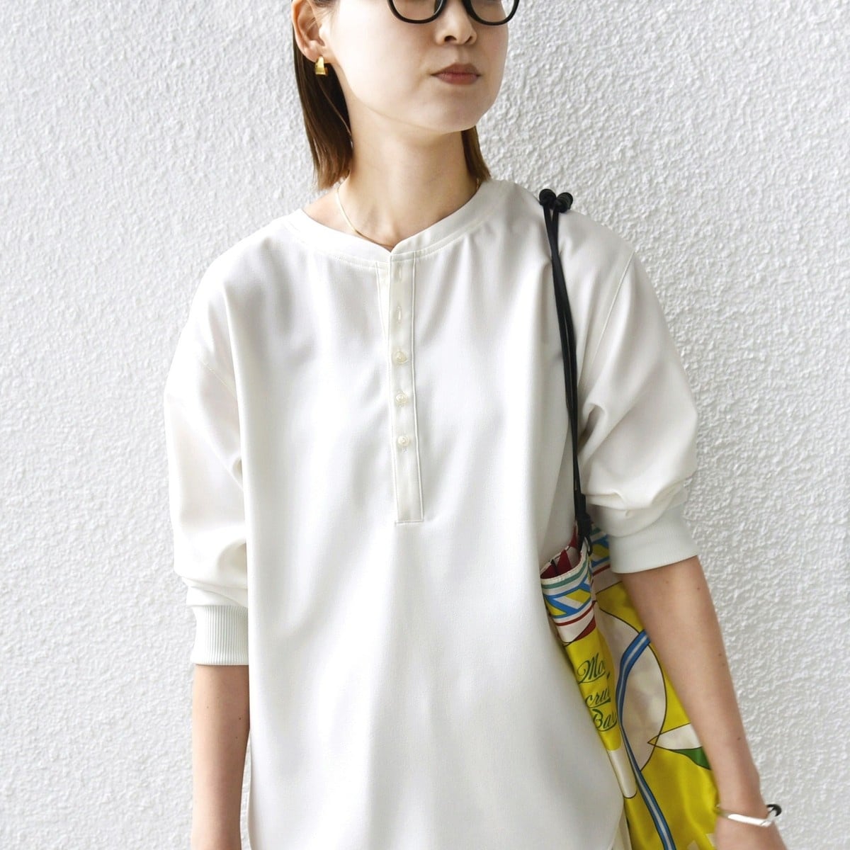 接触冷感 / 手洗い可能〉ボウタイ ショート スリーブ ブラウス