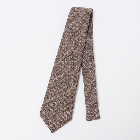 [^ԁF118200252]SHIPS DRESS n[J[ }[l̐ngplN^CłByfޓ/fUCzRbgƃl̍afނgplN^CłBw{[ƃl̕aAtẴhXX^CɓKP{ƂȂĂ܂BlN^Cʂ̖D킹̂܂D͎DŎdグĂ܂ByX^COzlWPbgRbgX[cȂǂ̏tđfނƍ킹X^CO߂łBJ[eCXgƃl̕AA[XJ[ł܂Ƃ߂i`ȃX^COy݂܂BlCr[uU[fjVcgX|[eBȃX^COɂ߂łByMARLANEz(}[l)1952NɑnƁB^AEfBEftBmOAxPɎu}]bgO[vv̑鍂n[J[łBC^ÃrGnɋ_AOAx̃ZJhCIȑ݂ƂĐlC܂BSuper100's~Super120's̞ѐn𒆐SƂRNVɓɒ]AϋvEp̃x]Ă܂Byӎzuݎv́A匕̗ɂ鎅̂ƂŁAlN^CԍہA̎Ƃŗ͂𕪎UADƃlN^Ĉ̐n̔jh܂Bɓ荞ł邱Ƃ܂BBipׂɁAAeV^OEl[KmF̏Ap͂舵BBeɂ̓p\REX}[gtHȂǂ̉{ɂāAۂ̐FƈقȂČꍇ܂Bi̐F͏iP̂ŎBe摜QƂB摜̏i̓TvłBۂ̏iƎdlAHATCY኱قȂꍇ܂B