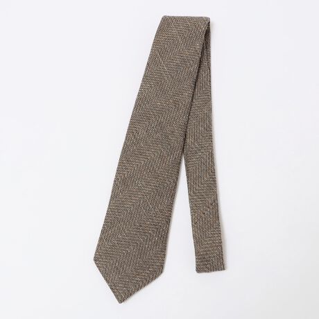 [^ԁF118200252]SHIPS DRESS n[J[ }[l̐ngplN^CłByfޓ/fUCzRbgƃl̍afނgplN^CłBw{[ƃl̕aAtẴhXX^CɓKP{ƂȂĂ܂BlN^Cʂ̖D킹̂܂D͎DŎdグĂ܂ByX^COzlWPbgRbgX[cȂǂ̏tđfނƍ킹X^CO߂łBJ[eCXgƃl̕AA[XJ[ł܂Ƃ߂i`ȃX^COy݂܂BlCr[uU[fjVcgX|[eBȃX^COɂ߂łByMARLANEz(}[l)1952NɑnƁB^AEfBEftBmOAxPɎu}]bgO[vv̑鍂n[J[łBC^ÃrGnɋ_AOAx̃ZJhCIȑ݂ƂĐlC܂BSuper100's~Super120's̞ѐn𒆐SƂRNVɓɒ]AϋvEp̃x]Ă܂Byӎzuݎv́A匕̗ɂ鎅̂ƂŁAlN^CԍہA̎Ƃŗ͂𕪎UADƃlN^Ĉ̐n̔jh܂Bɓ荞ł邱Ƃ܂BBipׂɁAAeV^OEl[KmF̏Ap͂舵BBeɂ̓p\REX}[gtHȂǂ̉{ɂāAۂ̐FƈقȂČꍇ܂Bi̐F͏iP̂ŎBe摜QƂB摜̏i̓TvłBۂ̏iƎdlAHATCY኱قȂꍇ܂B