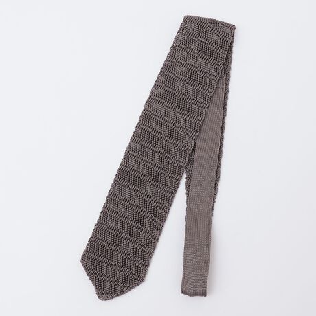 [^ԁF118200216]SHIPS DRESS Mede in Italy _炩ȕ\̃jbg^CłByfޓzVN100%̃jbg^CłBC^Ãjbg^C炵_炩ȒߐSnBjbg^C̓hCȈۂɂȂ肪łAVNL̏iȉ{łByfUCEdlETCYzjbg^C͌悪XNGAɂȂĂ̂łA悪ʏ̃lN^Cɋ߂|Cebh̎dlƂȂĂ܂BDɕ\J[oG[VLxB匕ׂAʔNgp\ȑfނŉ̍LlN^CłBĩWPbgX^Cɍʂ^Ă1{łByX^COzlCr[uU[Ƀ{^_EVcȂǂ̃x[VbNȃACeɍ킹邾ŁÂ郈[bpIȕ\gbhX^Cy݂Ƃł܂BWPbgX^CłȂfjVcɃJo[I[HDX^CȂǁAقǂ悭hX_EX^COɂ߂łByӎzipׂɁAAeV^OEl[KmF̏Ap͂舵BBeɂ̓p\REX}[gtHȂǂ̉{ɂāAۂ̐FƈقȂČꍇ܂B@i̐F͏iP̂ŎBe摜QƂB摜̏i̓TvłB@ۂ̏iƎdlAHATCY኱قȂꍇ܂B