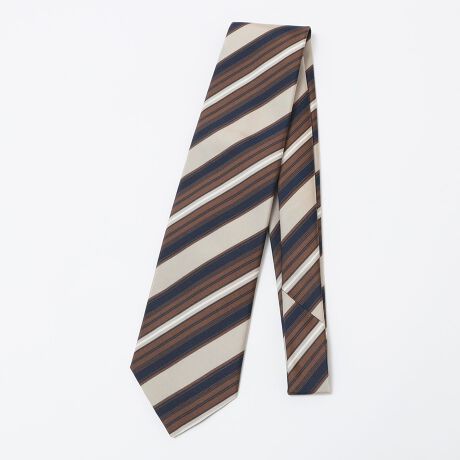 [^ԁF118270164]FRANCO BASSI ̓IȐD̃XgCvlN^CyfޓzVNƃRbg̍afނƂȂĂ܂B^eɃRbgARɃVNgp̓IɌ̂Kh[̓łByfUCEdlETCYzF̉s}`XgCṽlN^CƂȂĂ܂BlCr[uEȂǂ̃x[VbNȃJ[gpĂ̂ŁAĔhȈۂɂ͂Ȃ炸rWlXV[łSĂg܂ByX^COzñVcX[cɍ킹ĂƂŃoX̗ǂAn̂X^COɂȂ܂BX[cłȂAlCr[uU[Ƀ{^_EVcȂǂ̃gbhȃX^COɂ߂łByFRANCO BASSIz (tR obV)1973NɃC^Akɂ鐢EIɗLȃVN̐YnARɐݗꂽuFRANCO BASSIvBt@~[ocՂƂAْfƎDɂ鐶YƎ̋Cgh̍BV[Yɖ300ނ̃fUC𔭕\A~̓E[ƃJV~AĂ̓VN⃊lȂǑfނɂ^C肪Byӎzi͂܂炷ɔz炨oBԂ̂܂܂ɂ܂Ƃ̌ƂȂ܂Buݎv́A匕̗ɂ鎅̂ƂŁAlN^CԍہA̎Ƃŗ͂𕪎UADƃlN^Ĉ̐n̔jh܂B@ɓ荞ł邱Ƃ܂BBipׂɁAAeV^OEl[KmF̏Ap͂舵BBeɂ̓p\REX}[gtHȂǂ̉{ɂāAۂ̐FƈقȂČꍇ܂B@i̐F͏iP̂ŎBe摜QƂB摜̏i̓TvłB@ۂ̏iƎdlAHATCY኱قȂꍇ܂B