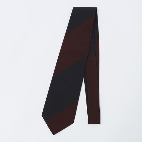 [^ԁF118200271]GALLIA VbNȕ͋C̃ChXgCvlN^CłByfޓ/fUCzVNfނgpXgCvlN^CłB򊴂}\łBChXgCvF̃RgXgȂ߁AVbNȈۂɉf܂ByX^COzX[cX^CWPbgX^C܂ŕLg܂B͂Ƃ̃lN^Cł͂Ȃ̂ŁAXgCv`FbÑVcEWPbgɂ킹Ă₷fUCłByGALLIA (KA)z1958N C^AEFlgB̓ssph@ɂđnƂVc[J[B̗LuhOEM𐿂ȂǁAȐM𓾂Ă܂Bn60N𒴂ȂAnƒnłph@ߍx̃KbGEl^ɖ{ЂƍH\Made in ItalyɂY𑱂Ă܂Byӎzuݎv́A匕̗ɂ鎅̂ƂŁAlN^CԍہA̎Ƃŗ͂𕪎UADƃlN^Ĉ̐n̔jh܂Bɓ荞ł邱Ƃ܂BBipׂɁAAeV^OEl[KmF̏Ap͂舵BBeɂ̓p\REX}[gtHȂǂ̉{ɂāAۂ̐FƈقȂČꍇ܂Bi̐F͏iP̂ŎBe摜QƂB摜̏i̓TvłBۂ̏iƎdlAHATCY኱قȂꍇ܂B