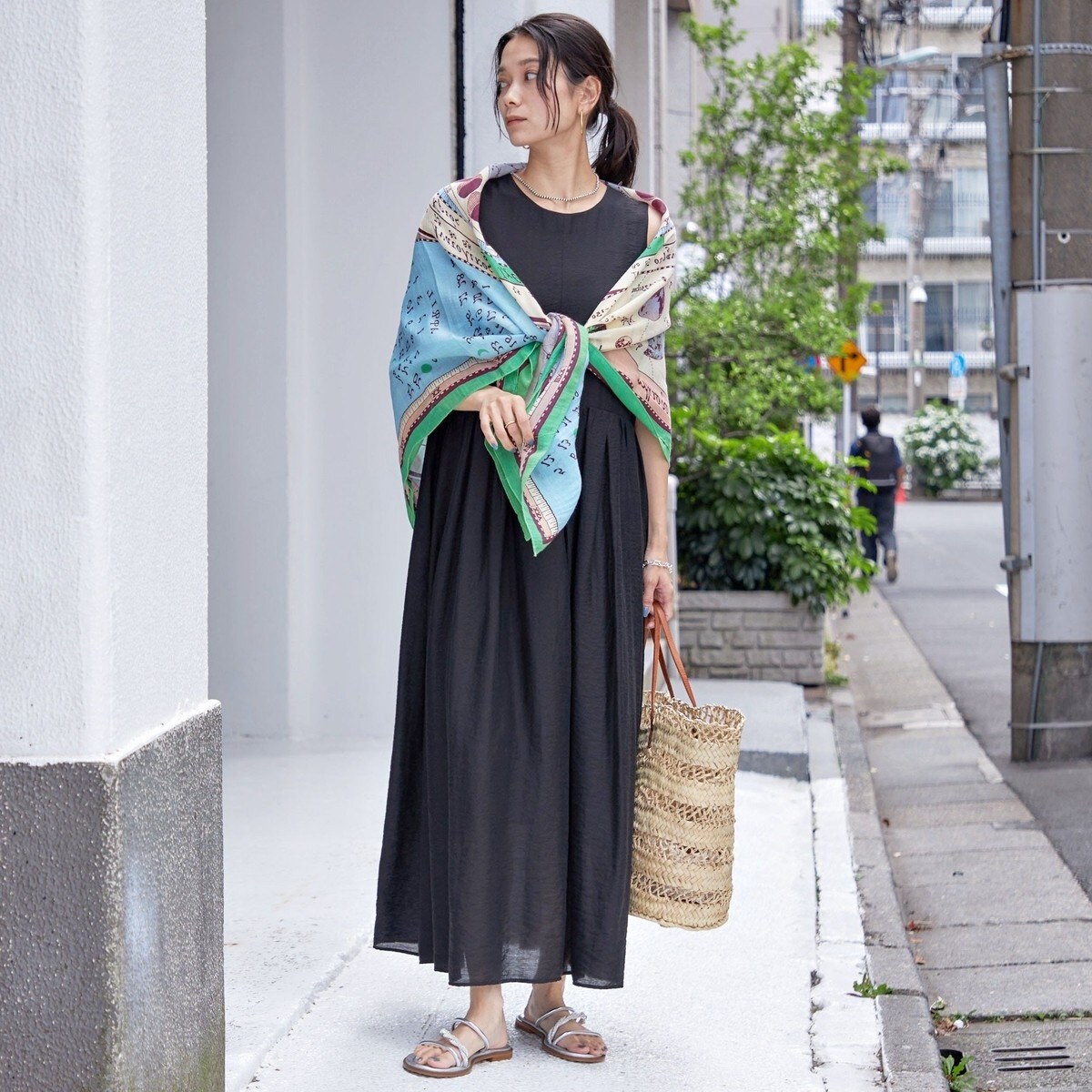 美品 シップス フレンチスリーブ リネン混 ワンピース ブルー