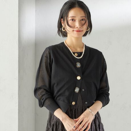 [^ԁF316230008]fUCTORRAZZO DONNAł͒Ԃ̃rW[J[fBKĂɌĐ̂閃fނŎdグ܂B͒ԂZ߂ɕύX߁AẴs[XX^CnCEGXg̃OXJ[g⃏ChpcȂǂɃoX悭킹Ē܂B_[NO[́ASHIPSʒɂȂ܂By18:_[NO[zy19:ubNzn͓ŁA{^̕тނقȂ܂B\߂ӂBfރeZfނɖAĉiYʂ̑fނłBƂSnŔꂪǂ^ĂłKɒpĒ܂BR[fBl[gp[eB[̉HDɂ߂łBtg1ŒpĂrW[ۗ߁AnCEGXg̃OXJ[g⃏ChpcƃR[fBl[gĒ̂߂łB܂ASTfjȂǂō킹ăJWA_EȂĒ܂B₢킹iԁF316-23-0008yTORRAZZO DONNAzigbcHhijoΏΊɂȂA܂ƂΐEL郂[hAtF~jAJWAB^ɂ͂܂ȂWXTORRAZZO炵iɁBjbg̃vtFbViƂāA܂ƂlȂASn̂悳Ă炦悤OIɂVGbgBgh݁ACgJ[[NBւ邷ׂĂ̐l؂ɂ uӂÂv̏oƏΊAAt@bVł͏IȂ𐢊E֓͂Bfނ̓A\ʂɃlbviIɑȂĂjXuiɃjȂǂ̎܂BipׂɁAAeV^OEl[KmF̏Ap͂舵B