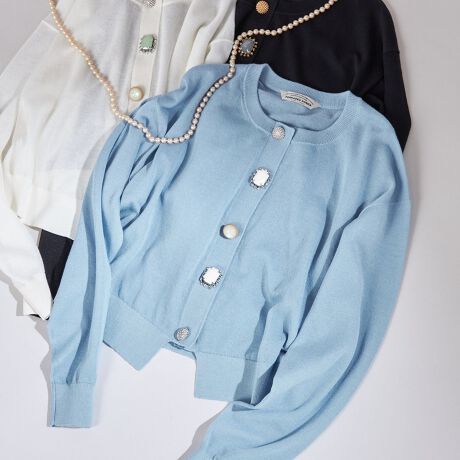 [^ԁF316230008]fUCTORRAZZO DONNAł͒Ԃ̃rW[J[fBKĂɌĐ̂閃fނŎdグ܂B͒ԂZ߂ɕύX߁AẴs[XX^CnCEGXg̃OXJ[g⃏ChpcȂǂɃoX悭킹Ē܂B_[NO[́ASHIPSʒɂȂ܂By18:_[NO[zy19:ubNzn͓ŁA{^̕тނقȂ܂B\߂ӂBfރeZfނɖAĉiYʂ̑fނłBƂSnŔꂪǂ^ĂłKɒpĒ܂BR[fBl[gp[eB[̉HDɂ߂łBtg1ŒpĂrW[ۗ߁AnCEGXg̃OXJ[g⃏ChpcƃR[fBl[gĒ̂߂łB܂ASTfjȂǂō킹ăJWA_EȂĒ܂B₢킹iԁF316-23-0008yTORRAZZO DONNAzigbcHhijoΏΊɂȂA܂ƂΐEL郂[hAtF~jAJWAB^ɂ͂܂ȂWXTORRAZZO炵iɁBjbg̃vtFbViƂāA܂ƂlȂASn̂悳Ă炦悤OIɂVGbgBgh݁ACgJ[[NBւ邷ׂĂ̐l؂ɂ uӂÂv̏oƏΊAAt@bVł͏IȂ𐢊E֓͂Bfނ̓A\ʂɃlbviIɑȂĂjXuiɃjȂǂ̎܂BipׂɁAAeV^OEl[KmF̏Ap͂舵B