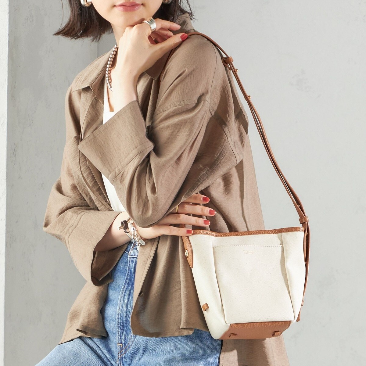 [�}���C]BEAURE: �L�����o�X �~�j �o�P�c �o�b�O/�V�b�v�X�iSHIPS�j �I�t�z���C�g