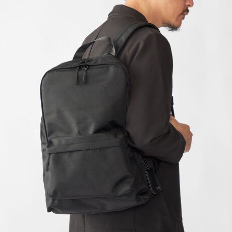 [^ԁF118400108]rWlXAigő劈ԈႢȂ̗eʂՂobNpbNoIyfޓzϋvAyʐɗDꂽiCfނgpBKVKVgĂobOɎdオĂ܂ByfUC/X^COzx[VbNȃtHƃVvȐFŃIAItŎg₷iB召3̃Wbvt̃Xy[X݂ACXy[Xɂ̓^ubgp\R[\ȑ傫ڂ̃|PbgzuArWlXłg₷`ɂȂĂ܂BTChɂ͎O\ȃL[[VA|Cg̃fUC܂Bfނ̃g[gobO܂Bi:118-40-0082[TCgɂ(nCt/-)ł̕iԕ\LƂȂ܂ByӎzY󋵂ɂX܂ɂĔ̔ꍇ܂BipׂɁAAeV^OEl[KmF̏Ap͂舵BBeɂ̓p\REX}[gtHȂǂ̉{ɂāAۂ̐FƈقȂČꍇ܂B@i̐F͏iP̂ŎBe摜QƂB摜̏i̓TvłB@ۂ̏iƎdlAHATCY኱قȂꍇ܂B