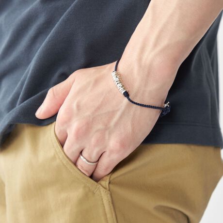 [^ԁF119300011]VvȂ݊R[huXbgyfޓEfUCz`[ʂR[huXbgBǂȃX^COɂ킹₷ÑR[fBl[go܂B[J[iXOCB003NAVyXOLOziVj2019NɃLVRE^XRɂĐݗuhBuh̓LVR̉ƃt[_EJ[̈RAƁALVR̐e݂߂Ă܂BlCeBuAJ̋׍Ȟ_ƂȂjALVR炵ƑnIȃfUC͌̃[hɂʂÂ鑶݊̂RNVłBSẴACe̓LVRɂănhChō쐬Ă܂ByӎzBeɂ̓p\REX}[gtHȂǂ̉{ɂāAۂ̐FƈقȂČꍇ܂B@i̐F͏iP̂ŎBe摜QƂB