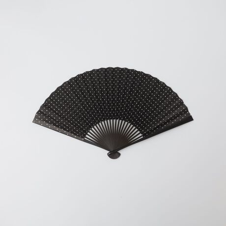 [^ԁF118920122]SHIPS DRESSʒ {e̐ FIȐqłByfUCEdlETCYzSHIPSʒŃhbg/R̐q𐧍삢܂Bq́A|HĐq̍uvAq̎̕unvHA܂ڂtuʍvAƐʂgݍ킹udグƁvɑʂ܂Bۂ̐H́udオ܂łɔ\ El̎ʂvƌقǍׂAAGttAA܎tAttȂǁA20]̐El̕Ƃōs܂B{e̐łׂ͂̂Ăn̐El̎Ƃōsōi̋q肠Ă܂BԂ̗nAnɂ͊`ảHs[݂̂Ɠ̐FƑϋvĂ܂BdԂ̒ItBXȂǁAX̐̒ŐqƂŁA͂GKgɔAj͂X}[gɃZX悭AgołACełBq𒷎RcEJ߂̂Ƃ͒|̕ŁA͐̕GȂ悤ɁBEgpȂƂ̓VƂ̗ւ͂߂ĂBV͂߂ĂƂŗv܂Aq̌^hƓɁA|̔߂܂BTCY̒́AViq̐jniԉ̕j܂ł̒łBVvi̎x_ƂȂ镔j܂ł͒Ԃ7.5i22.5cmjłBTCÝ̕AJƂ̐e悩Е̐e܂ł̒łBy{e̐znƂ͕6Ni1823NjƂjƓ`鋞q𐻍삷{e̐Ba34NA̍cq̍ۂɂ́Aj̐[ĂV܂łByӎzipׂɁAAeV^OEl[KmF̏Ap͂舵BBeɂ̓p\REX}[gtHȂǂ̉{ɂāAۂ̐FƈقȂČꍇ܂Bi̐F͏iP̂ŎBe摜QƂB摜̏i̓TvłBۂ̏iƎdlAHATCY኱قȂꍇ܂B