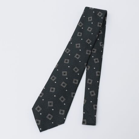 [^ԁF118200295]Puccini ؂₩ȃW̐ngpRlN^Cyfޓ/fUCzVN/E[ȃfނgplN^CłBF̐FgpW̐nƂȂĂAŝ\ʊƂȂĂ܂B_ɔzuꂽ召̃R񌳂؂₩ɉo܂BlN^Cʂ̖D킹̂܂D͎DŎdグĂ܂ByX^COzx[VbNȃX[cX^CWPbgX^C܂ŕLg܂BlN^C̈ۂAWPbgEVcȂǂ̃ACe̓VvȂ̂ł܂Ƃ߂ƏiȃX^COɁBE[ł͂܂ANъ͋Ȃ̂Şт̃X[cƂ̑ǂgĂ₷1{łByPuccini z(vb`[j)SHIPS̃GNXN[VuuhƂāA2021FWV[YX^[gPuccini(vb`[j)Buh́A{ƂȂIygXvlh̍ȉƂłWREvb`[jɗRĂ܂BgpĂ鐶nׂ͂āAC^A̘V܃t@ubN[J[Fermo Fossati(tFEtHbT[eB)|Ă܂BD́AJȍƑϋvǋyׂL̖DHɂănhChɂĂ܂BɁAn͕\nłgقǂ̃NIeB̗̂̂pAѐc\n̑fފɍ킹ĕύXȂǍוɎ܂œOIɂdグĂ܂BSHIPSlA̗mɍ킹邾ŐVNɉfVĂƂāAIWieBABꖳȃ^CuhłByFermo Fossatiz(tFEtHbT[eB)Fermo Fossati(tFEtHbT[eB)́A1871NɃC^AEofBABR[^xl[IőnƂt@ubN[J[̃uhBEōŏɋߑIȃlN^Cpt@ubN̐YlmƂŒmĂAC^AōłÂVNt@ubNHŐYĂ鐶ńA荞܂ꂽfBe[ƃGKgɒ]܂B鐢EŌẪVgD@gpĖaDtXRł]lĂ܂Byӎzi͂܂炷ɔz炨oBԂ̂܂܂ɂ܂Ƃ̌ƂȂ܂Buݎv́A匕̗ɂ鎅̂ƂŁAlN^CԍہA̎Ƃŗ͂𕪎UADƃlN^Ĉ̐n̔jh܂B@ɓ荞ł邱Ƃ܂BBipׂɁAAeV^OEl[KmF̏Ap͂舵BBeɂ̓p\REX}[gtHȂǂ̉{ɂāAۂ̐FƈقȂČꍇ܂B@i̐F͏iP̂ŎBe摜QƂB摜̏i̓TvłB@ۂ̏iƎdlAHATCY኱قȂꍇ܂B