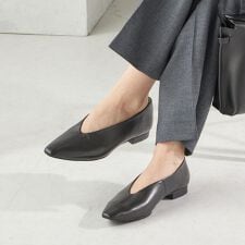Vカット フラット パンプス