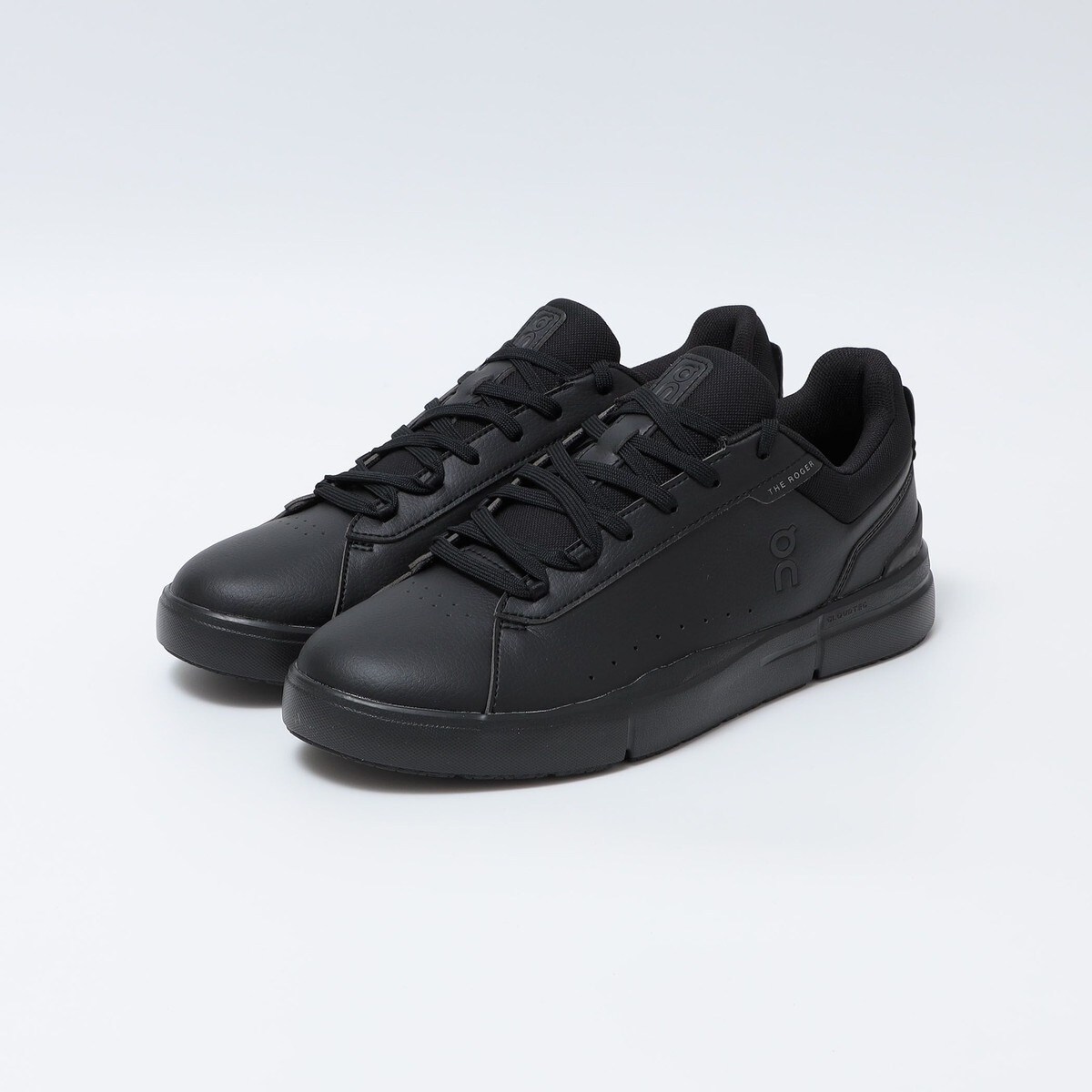 On: THE ROGER Advantage | シップス(SHIPS) | マルイウェブチャネル