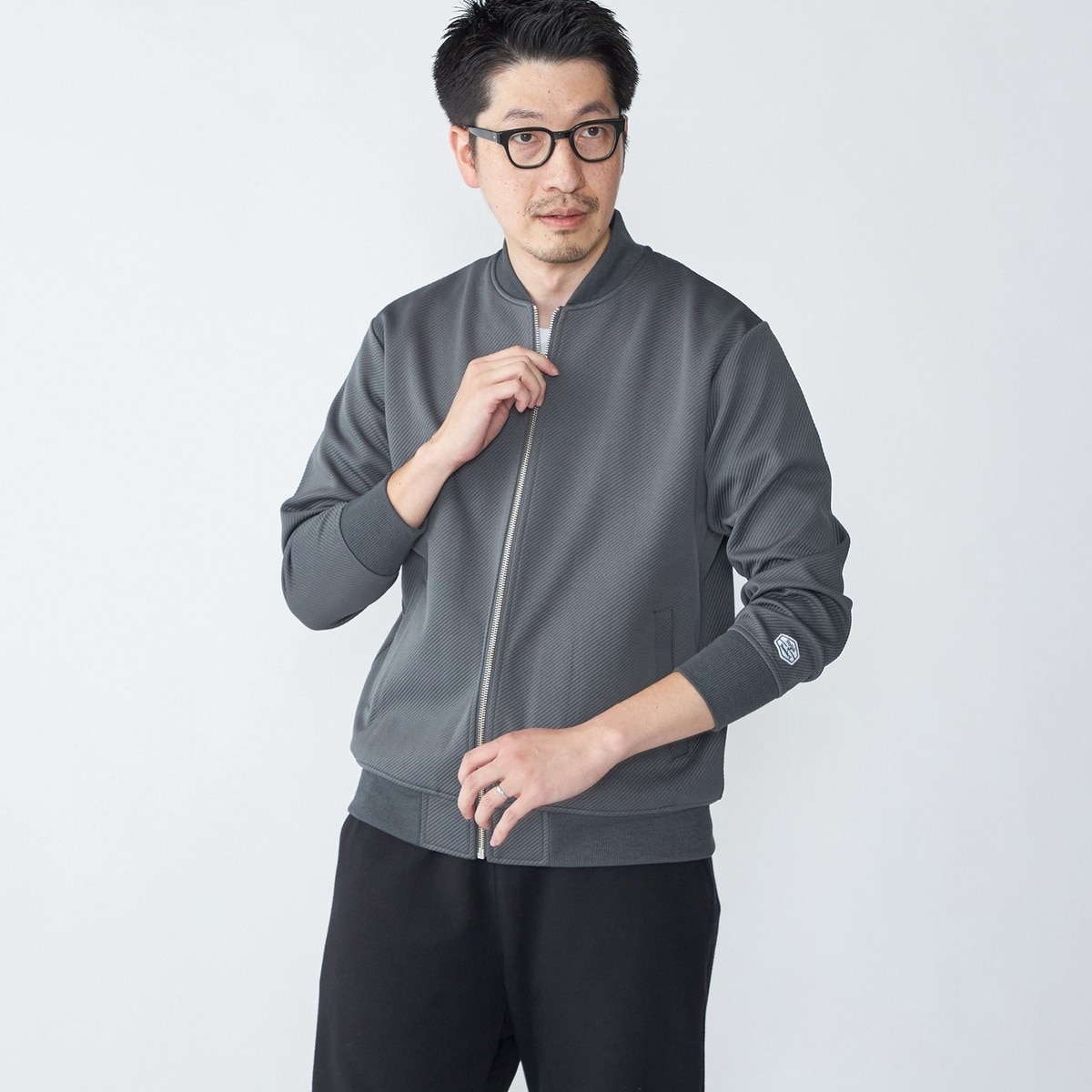 ALPHA レザーMA-1ダウン　（直営店限定） ALPHA（アルファ）の「【直営店限定】MA-1 レザーダウン / 本革