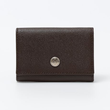 [^ԁF110000003]u50th ANNIVERSARY ITEMv50NLOAXyVȕʒACepӂ܂BETTINGER bRU[gpRCP[XyfޓEfUCz50NLOʒƂETTINGER MOROCCO LEATHER SLGV[YWJBETTINGERŎgĂbRU[ÃVsō^i[肵̃V[YɎgp܂BbRU[gpĂ̓WJSHIPSȊOł͂ȂA󏭂ȕʒƂȂ܂BfނłpӂĂ܂Bqi: 110-00-0001rySHIPSʒzETTINGER: 50th ANNIV bRU[ EHbgqi: 110-00-0002rySHIPSʒzETTINGER: 50th ANNIV bRU[ J[hP[Xqi: 110-00-0004rySHIPSʒzETTINGER: 50th ANNIV bR U[ OEHbgyETTINGERz(GbeBK[)QC[EGbeBK[ɂ1934NɃhőnƂU[ObYuhGbeBK[B96NɃ`[Ycq烍CgippBj̉h_AuHANDMADE IN ENGLANDv̍͐am̏؂ƂȂĂ܂BzobOArtH[hi܂zjȂǁAϋv̂ōU[gpAn̐ElnhChŎdグvíAE̒jxAsɍEȂfUC傫Ȗ͂łByӎzipׂɁAAeV^OEl[KmF̏Ap͂舵BCɂFFڂꍇ܂BɔGꂽꍇ͂ӂBGꂽꍇ͑₩ɏ_炩zŒ@悤ɐ@A`𐮂ĉAĂB͑fނɍN[i[N[ɏ]ĂgpB@xWނ̎gp͂TB˓AuAʋC̗ǂꏊŕۊǂĂBx̍́AJřɂȂ܂̂ŁArj[̒ʋC̈̂ɓĕۊǂ邱Ƃ͂BBeɂ̓p\REX}[gtHȂǂ̉{ɂāAۂ̐FƈقȂČꍇ܂B@i̐F͏iP̂ŎBe摜QƂB摜̏i̓TvłB@ۂ̏iƎdlAHATCY኱قȂꍇ܂B