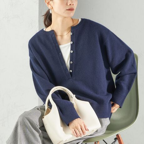 [^ԁF316060269]\25AW\O2WAYŒ񂹂㎿E[JV~jbgfUCw[lbNƃN[lbNAOǂł2WAYdl̃vI[o[BtJČɔĒ̂߂ŁA݌ԂĂꂢɌ悤Oė܂ŒJɎdグĂ܂BL߂̃fReC炵ۂoĂ܂Bfޖ17.5}CN̏㎿ȃE[ɃJV~uhB~[aт̖aюxl߂ŕ҂ŁA߂ɏkO邱ƂŁAƂnAӂƂG̗ǂfފɂȂĂ܂B ~[aѓ{̖aы@łBʏŖaь̂łAψɎɔQ肪悤ɍĂ܂̂ŖږʂꂢłB悢cꂵȂłȂAۉfނłBR[fBl[g炵ĂfReĆAXJ[gƂ̑QBfj⃏ChpcȂǁAJWAȃACe킹ĂoXǂ܂閜\jbgłBWPbgR[g̃Ci[ƂĂ􂵁AIIt킸LX^COɎꖇłB₢킹iԁF316-06-0269V[Y܂BE[ JV~ VlbN vI[o[iiԁF316-06-0283jE[ JV~ nClbN vI[o[iiԁF316-16-0032j-------------------------------------ň݁F LkFLFItzCgEubNL򊴁F|PbgF􂢁F􂢉-------------------------------------yz̏i͌ԍʒuvĂ܂B\߂ӉBCɂщHыʂ₷߁AAp͂BBeɂ菤i̐FقȂČꍇ܂BîF́AB摜QlɂĂBipׂɁAAeV^OKmF̏Ap͂舵B摜̏i̓TvłB ۂ̏iƎdlAHATCY኱قȂꍇ܂B