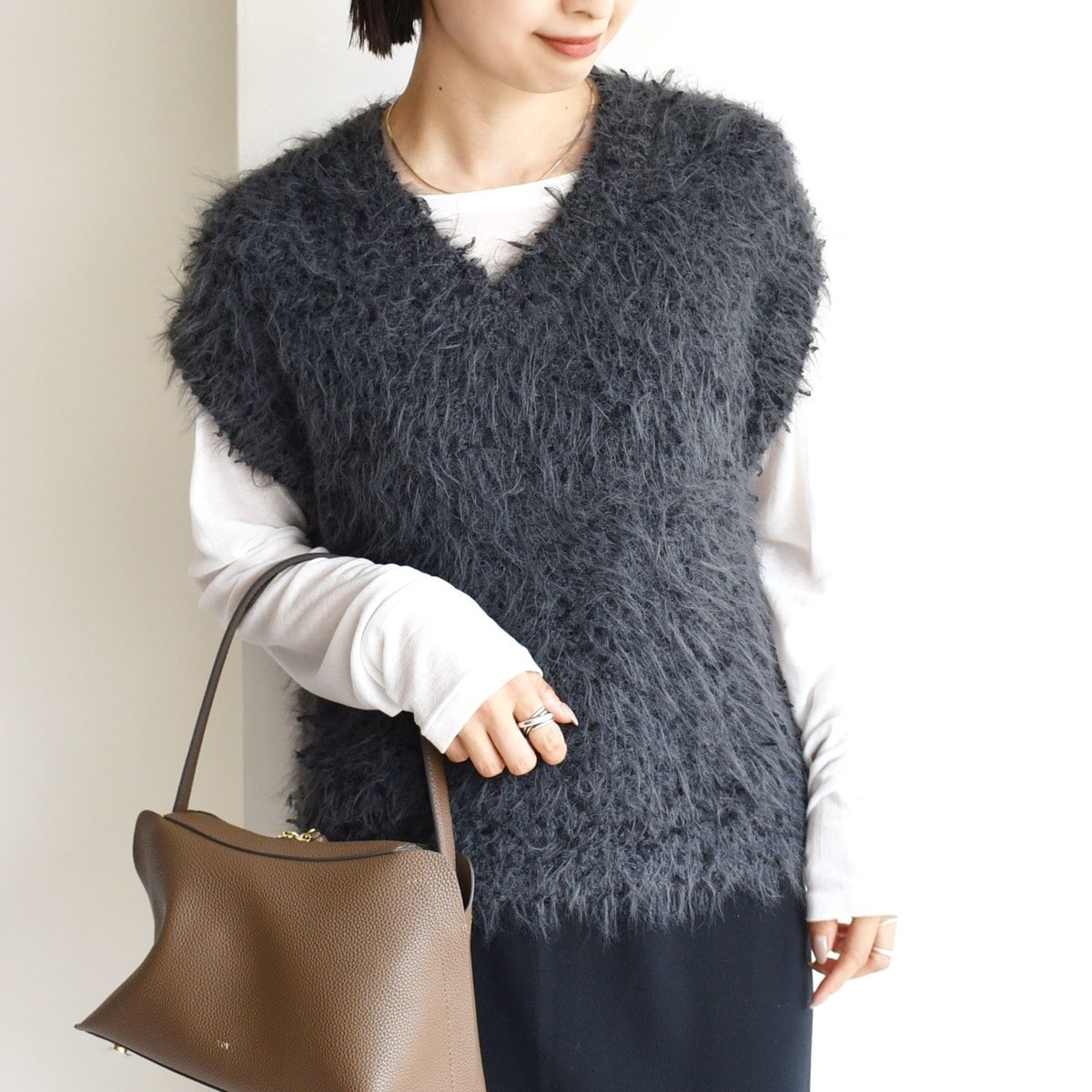新品未使用 SHIPS シップス ベスト ジレ FREE シルバー 24SS セール】 SHIPS Primary Navy Label:〈手洗い可能〉スパンコール