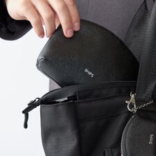 【WEB限定】SHIPS:【SAFFIANO LEATHER】ラウンド ジップ ポーチ