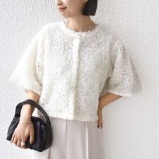 《予約》little black:〈手洗い可能〉パール 釦 フリル チュール 半袖 ブラウス