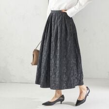 シップス(SHIPS)の〈手洗い可能〉膨れ ジャカード タック フレア スカート