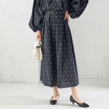 シップス(SHIPS)の〈手洗い可能〉ポンポン ジャカード タック フレア スカート