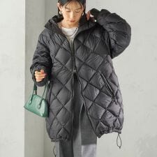 《一部追加予約》【SHIPS別注】Wai+ × TAION:〈手洗い可能〉ミディ ダウン コート