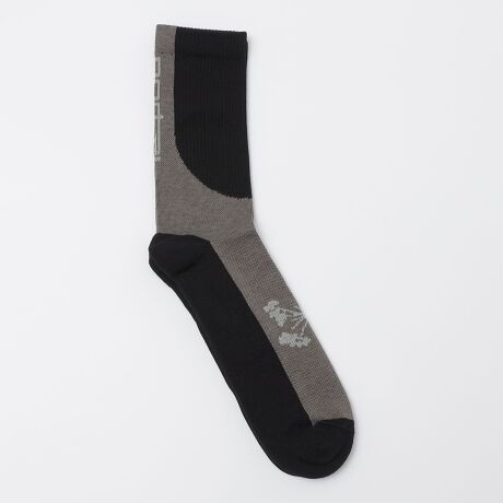 [^ԁF118060022]AEghAX|[cƃt@bVZuhAhPortal(|[^)h̃\bNXׁIANeBuȗprɑΉA\ȃRbga\bNXB̍\ŁAz߂郊u҂݂̃JtłB\[ɌyNbV邽߁AKȗSnB둤ƍbɂ̓|[^̃S{Ă܂B[J[\LJ[ubNFBlack BeautyI[uFBurnt OliveyPortalzi|[^jPortaĺAo[EuAAREfBXAWEo[cApgbNEX^oCɂVptH[}XuhłBjOATCNOAnCLOƂ3̃ANeBreBɏœ_Ăŏ̃RNV́AjOV[c\tgVFpcAPOLARTEC AlphaWPbgTCNOru܂ŁAAEghAV[ōō̃ptH[}X𔭊AvVIȑfނƋ@\̍fBe[̗pꂽEFA𑵂Ă܂ByӎzipׂɁAAeV^OEl[KmF̏Ap͂舵BBeɂ̓p\REX}[gtHȂǂ̉{ɂāAۂ̐FƈقȂČꍇ܂B@i̐F͏iP̂ŎBe摜QƂB