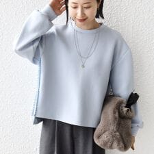 シップス(SHIPS)の《予約》【WEB限定】〈手洗い可能〉サイド スリット フリル ダンボール カットソー