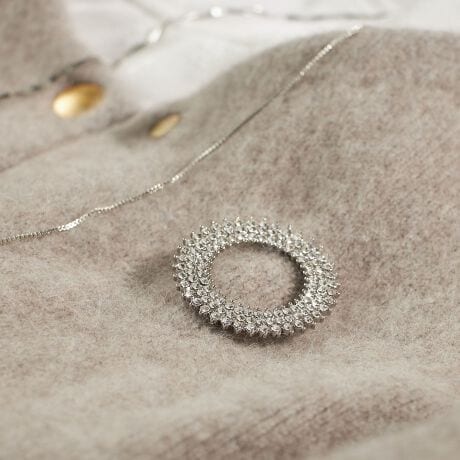 [^ԁF319600043]\25AW\X^COiɎdグĂvXACefUC炫ƂrW[ɂu[`łBׂrW[p[fUCɉ邱ƂŏiȈۂɎdオ܂Big͂AIP[WV[⑲̃Zj[V[ɂ҂BmłȂXg[t@[obOȂǂɍ킹ĂX^CÕ|CgɂȂ܂TCYCgzCgF2.5cm~6.5cmzCgF4.5cm~4.5cmzCgnF3.5cm~3.5cm߃V[Ew()AƎ()AwZsAQρA܎OA{QAHȂǂ̃Zj[V[E2Ȃǂ̃p[eBV[₢킹iԁF319-60-0043Beɂ菤i̐FقȂČꍇ܂BîF́AB摜QlɂĂBipׂɁAAeV^OKmF̏Ap͂舵B摜̏i̓TvłB ۂ̏iƎdlAHATCY኱قȂꍇ܂B