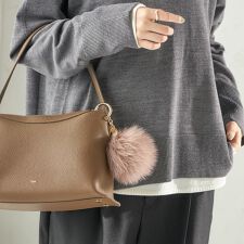 フォックス ファーポンポン チャーム