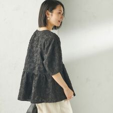 〈手洗い可能〉ジャカード ペプラム ブラウス