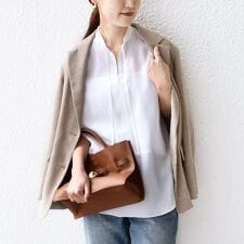 《予約》〈手洗い可能〉襟 フリル バック ギャザー ブラウス