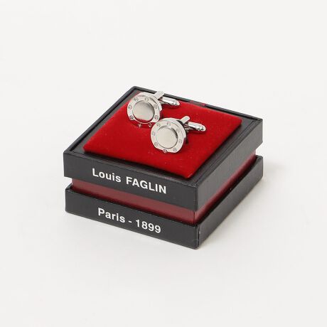 [^ԁF119530505]LOUIS FAGLIN (CEt@O)̃JtNX rX8ł܂ꂽ悤ȃ`[t̃JtXNXłBp̃P[Xł̂ŁAMtgɂœKłB yLOUIS FAGLINz(Ct@O): 1899NnƂ100Nȏ̗jւAtX̃uhBׂĂ̍HЍHōsƂɂāA[bpłȂOꂵiǗŁANIeB̍ƃRXg}iɑ̃t@x󂯂ĂuhłB