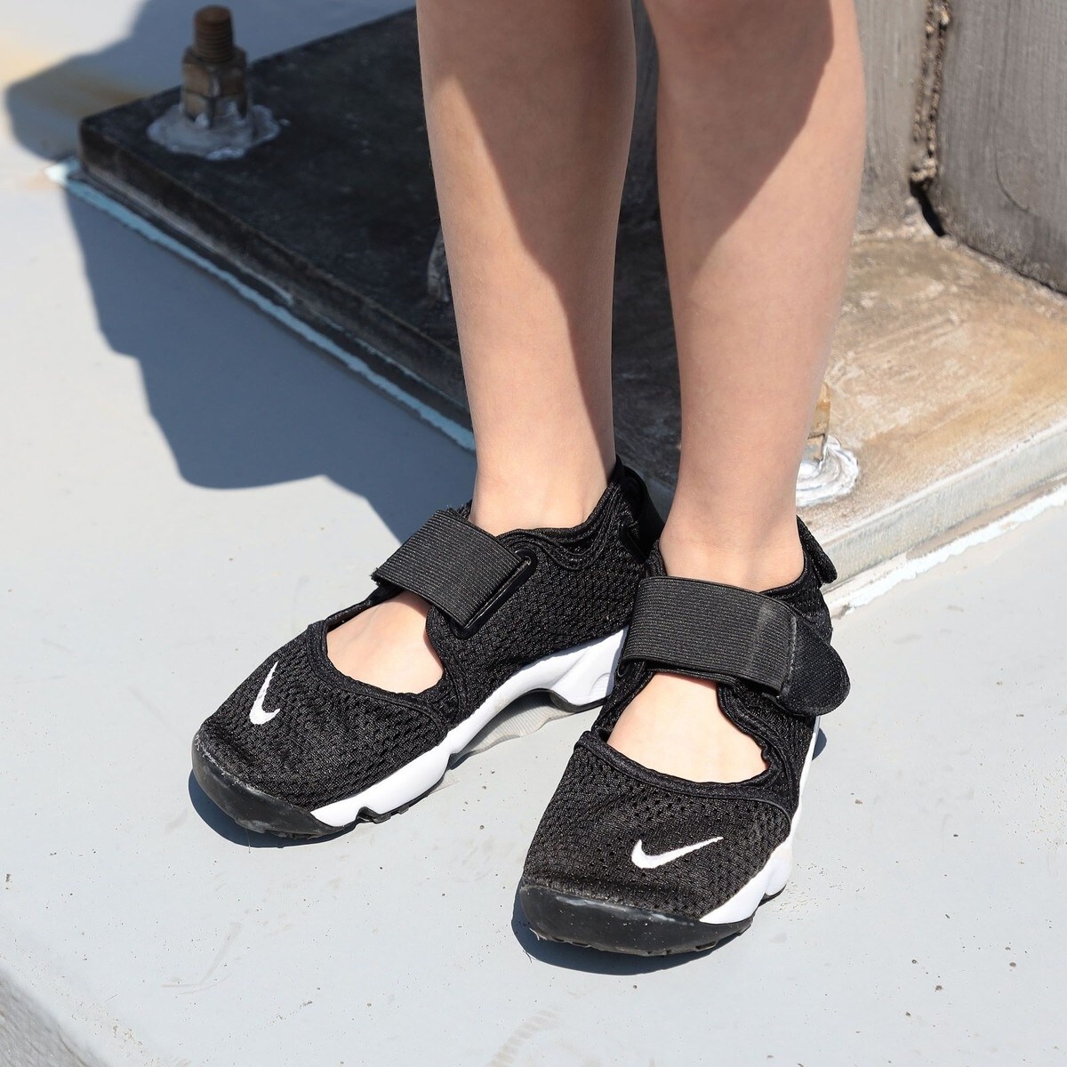 サバ太郎さま専用 ナイキエアリフト NIKE ナイキ リフト スニーカーサンダル RIFT 322359-014 黒