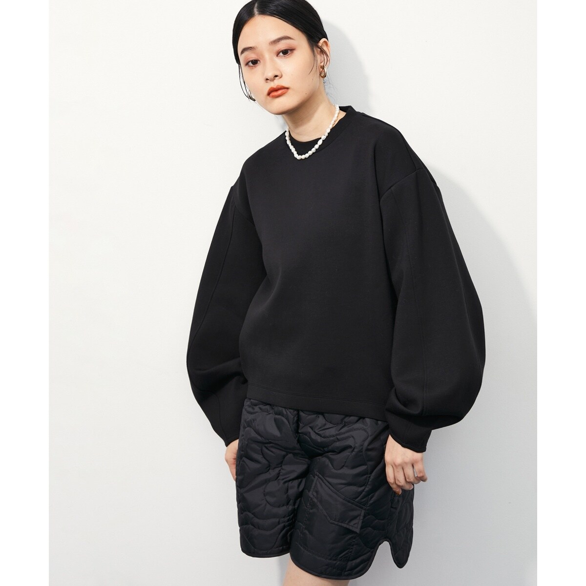 【ADAM ET ROPE】バックジップダンボールプルオーバー ADAM ET ROPE'（アダムエロペ）の「バックジップダンボールプル