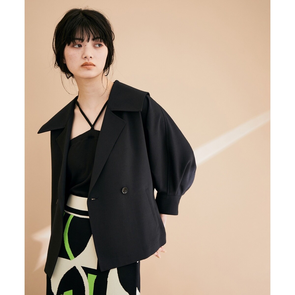 ADAM ET ROPE ブラック ショートスリーブジャケット ADAM ET ROPE ブラック ショートスリーブジャケット ADAM ET ROPE