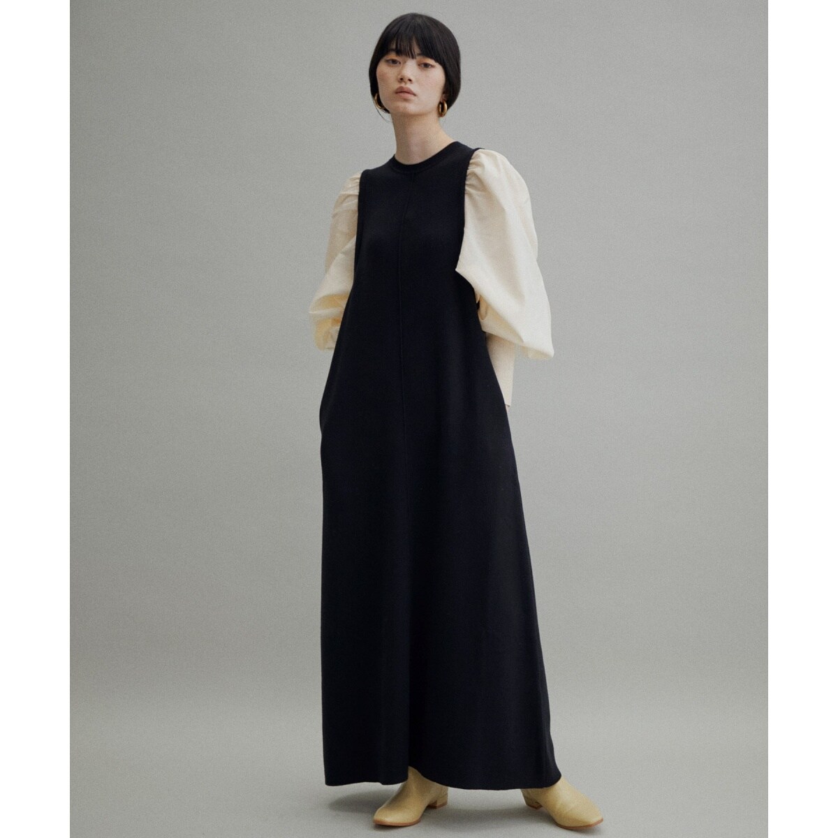 WEB限定(一部店舗展開あり)】ボリュームスリーブニットワンピース