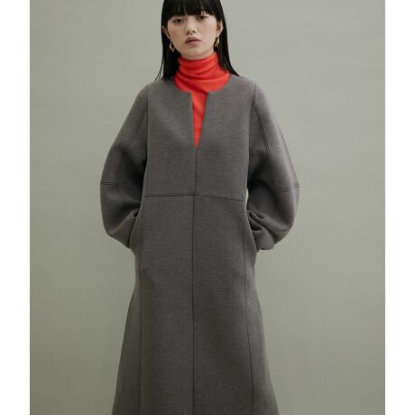 WEB限定(一部店舗展開あり)】フォルムスリーブフレアワンピース  