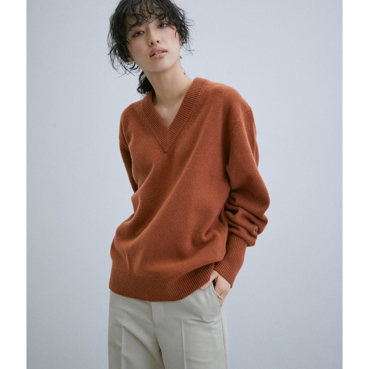 BATONER】men RE-CYCLE CASHMERE V NECK | アダムエロペ(ADAM ET ROPE