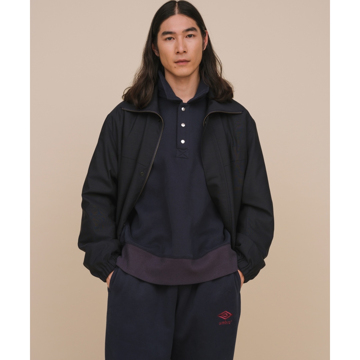 《別注》【UMBRO】Collared Sweat PO / UNISEX | アダムエロペ