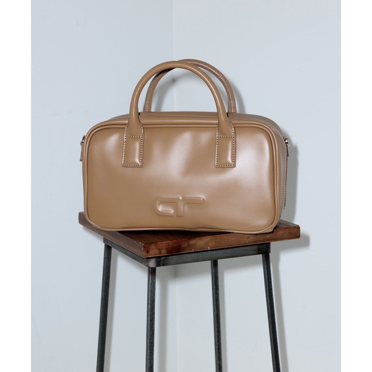 ADAM ET ROPE' FEMME アダムエロペ ロゴスクエアボストンバッグ ADAM ET ROPE'｜【一部WEB限定カラー】・【再入荷】ロゴスクエア