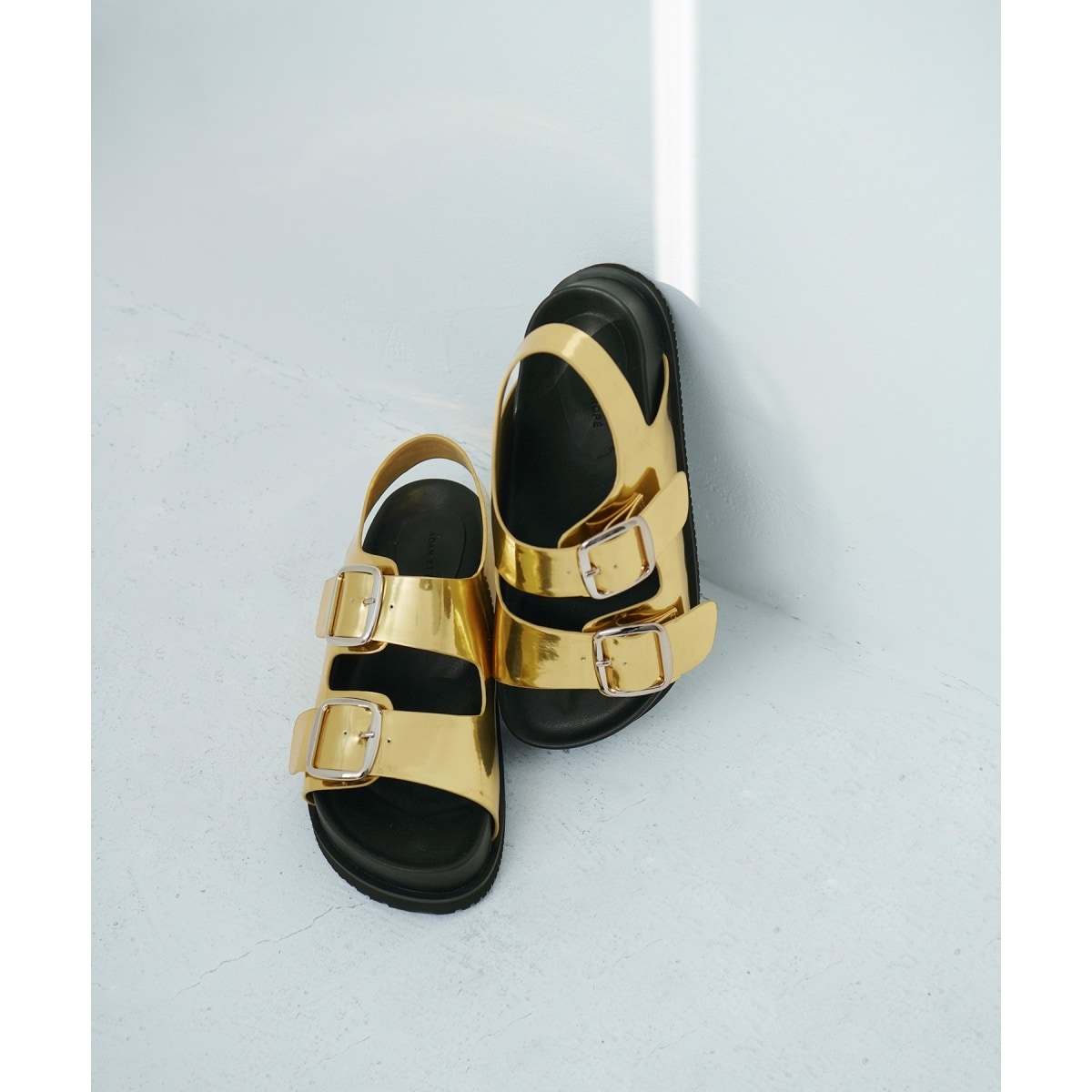 VERY掲載 アダムエロペ ツイストパデッドミュール ブラック 24.0