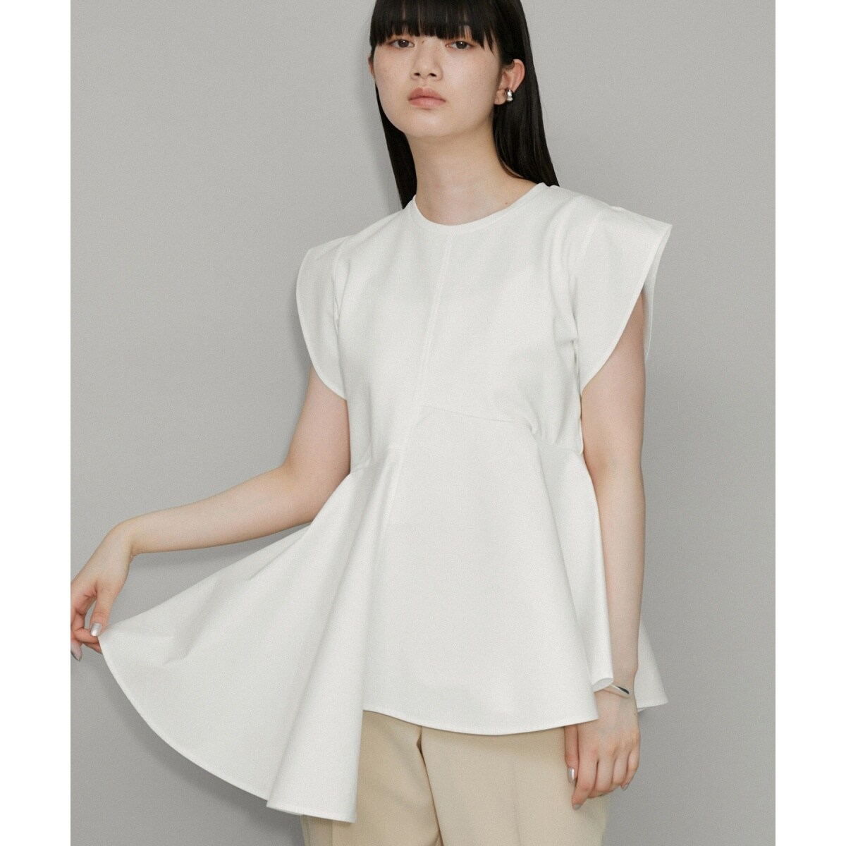 再入荷・WEB限定・洗える】フリルペプラムカットソー