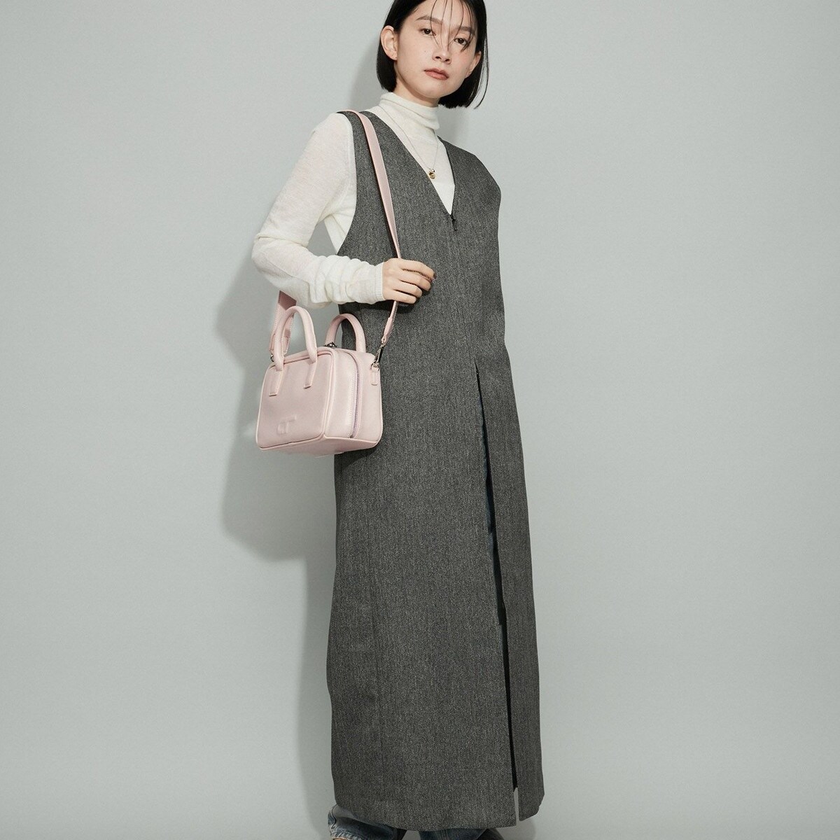 一部WEB限定カラー】・【再入荷】ロゴスクエアボストンバッグ